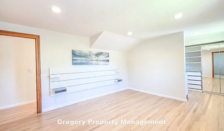 11204 NE 58th Pl — Photo 27