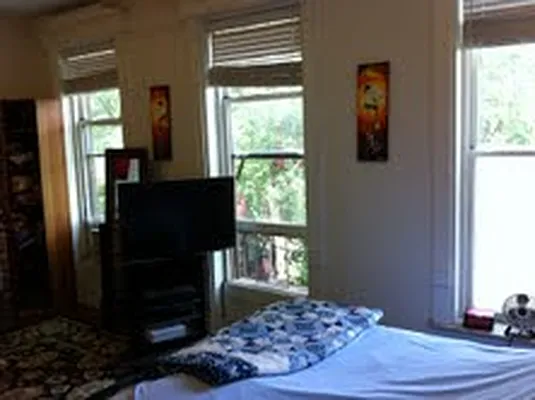 Rented by Garfield Realty  | media 3