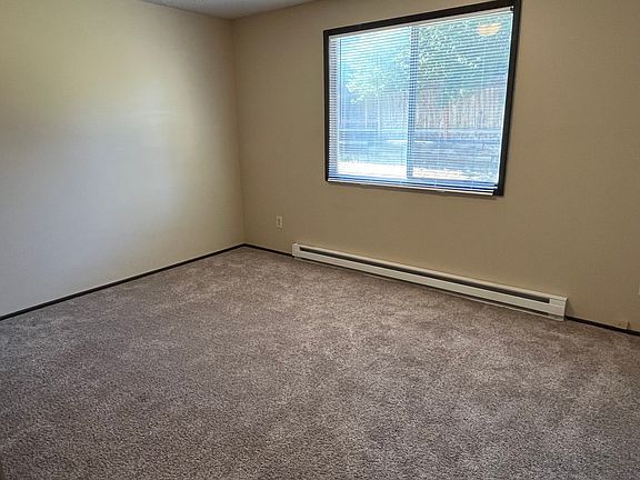 5th image of 1022 S Wright Blvd