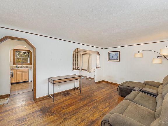 3rd image of 9262 Montoro Dr