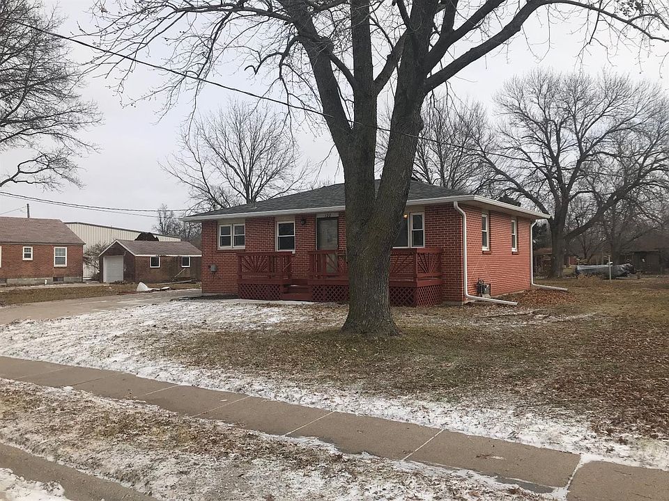 120 Logan St Beatrice NE 68310 Zillow