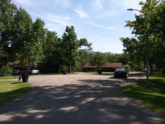 4th image of 3209 Elegia Dr
