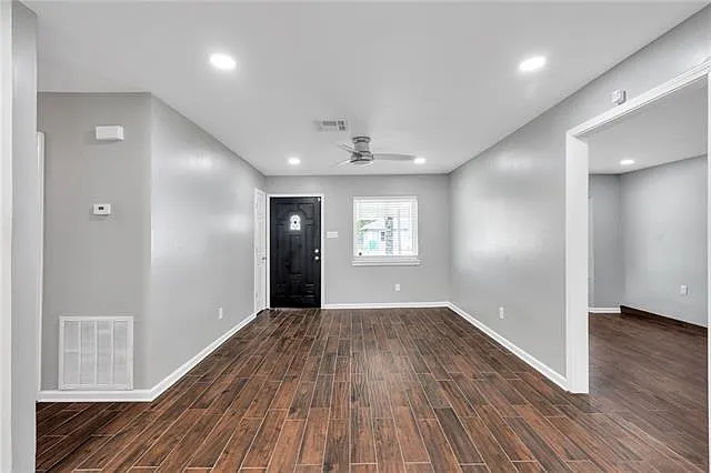 408 Marvin Gdns — Photo 3