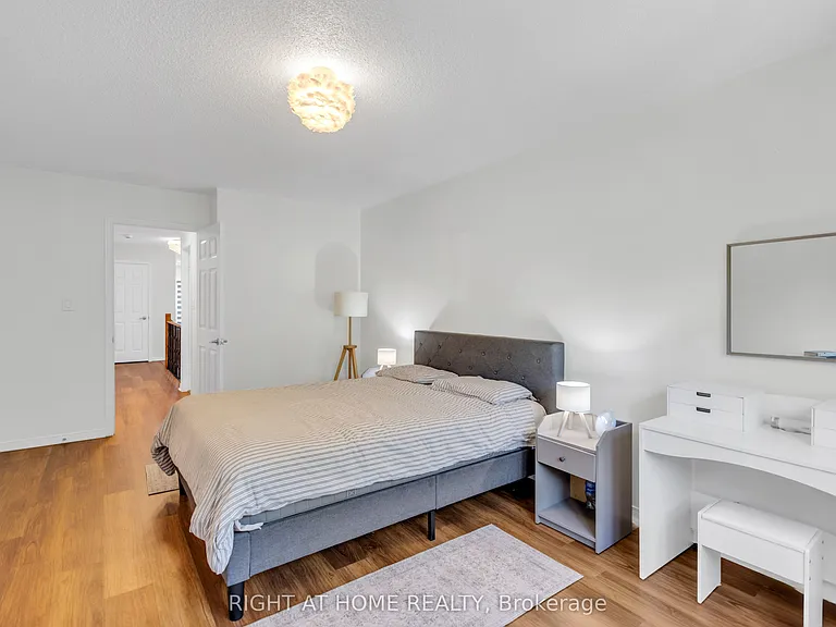 2029 Westmount Dr — Photo 20