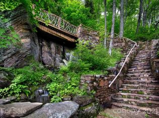 102 Dancing Bear Ln, Sylva, NC 28779