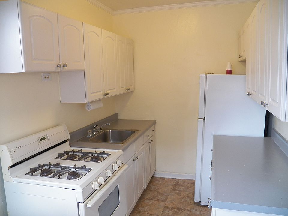 1st image of 16 N Broadway APT 5H