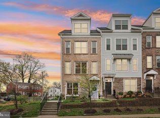 2256 S Glebe Rd, Arlington, VA 22206