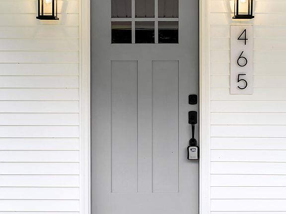 5th image of 465 Carr Rd