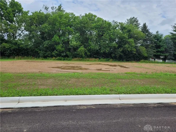 208 Charles Ct, Covington, OH 45318