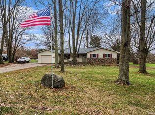 6181 Lobdell Rd, Linden, MI 48451