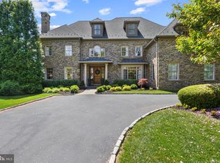 828 Gatemore Rd, Bryn Mawr, PA 19010