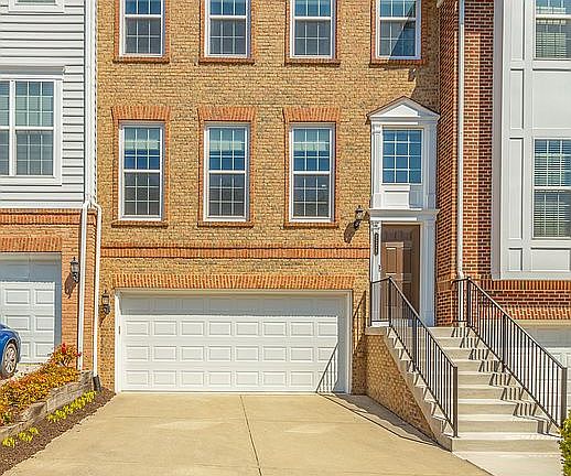 3rd image of 2226 Greywing St