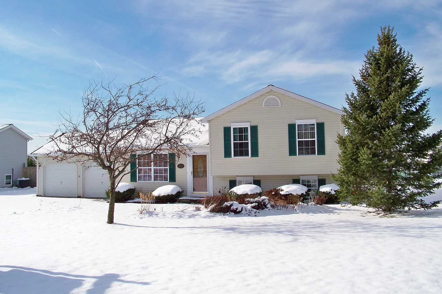 8702 Oliver Rd photo 1