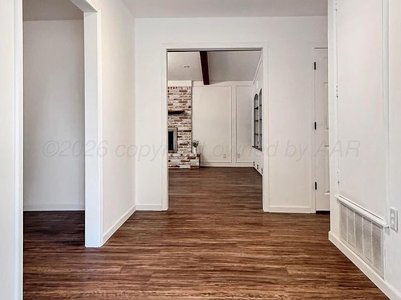 5th image of 801 Skyline Dr