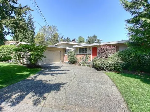 15776 SE 26th St, Bellevue, WA 98008