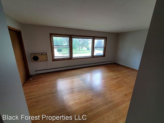 2nd image of 3001-3007 Emerson St #3007-1N
