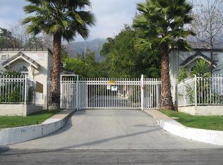 705 E Pine St, Altadena, CA 91001