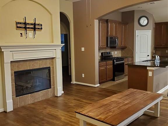 2nd image of 22303 Stonebridge Crossing Ln