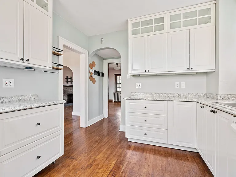 3846 Brownsville Rd — Photo 12