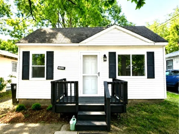 3909 W Kearsley St, Flint, MI 48532