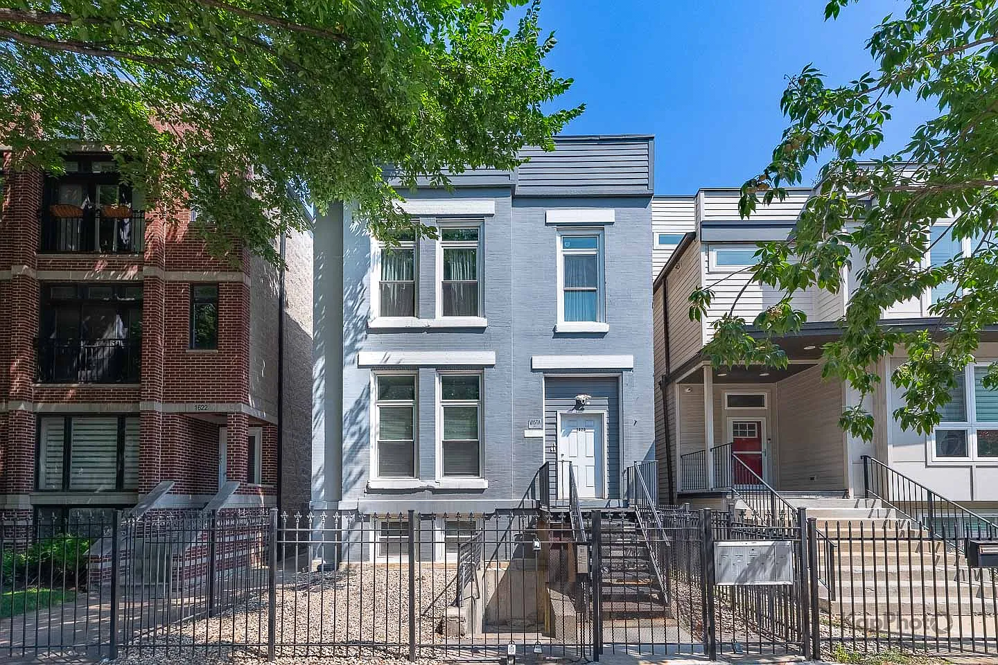2 bed, $2,350 — Photo 1