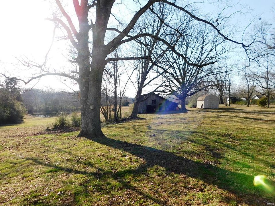 1st image of 24 Sunfish Ln