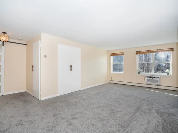 40 Owen St APT C2, Hartford, CT 06105