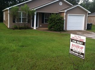 140 Dove Hill Cir, Thomasville, GA 31792