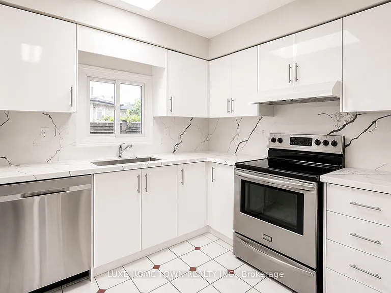 762 Railton Ave — Photo 6