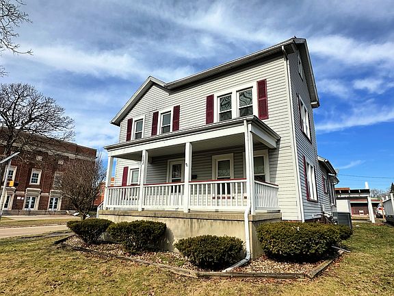 2nd image of 102 E Lincoln Ave
