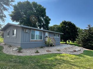 7604 E 10th St, Sioux Falls, SD 57110
