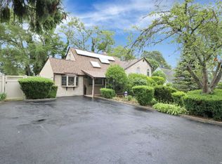 1437 Ackerson Blvd, Bay Shore, NY 11706