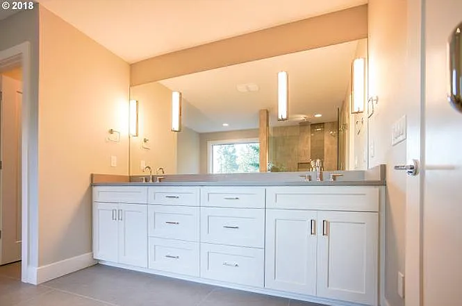 9590 SW Taylor St — Photo 22