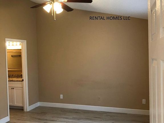 4th image of 1327 Dunhill Dr