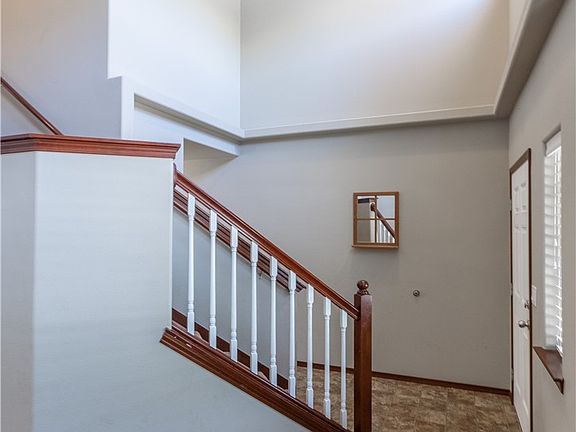 4th image of 7160 289th Pl NW