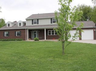 17 Lilac Dr, New Baden, IL 62265
