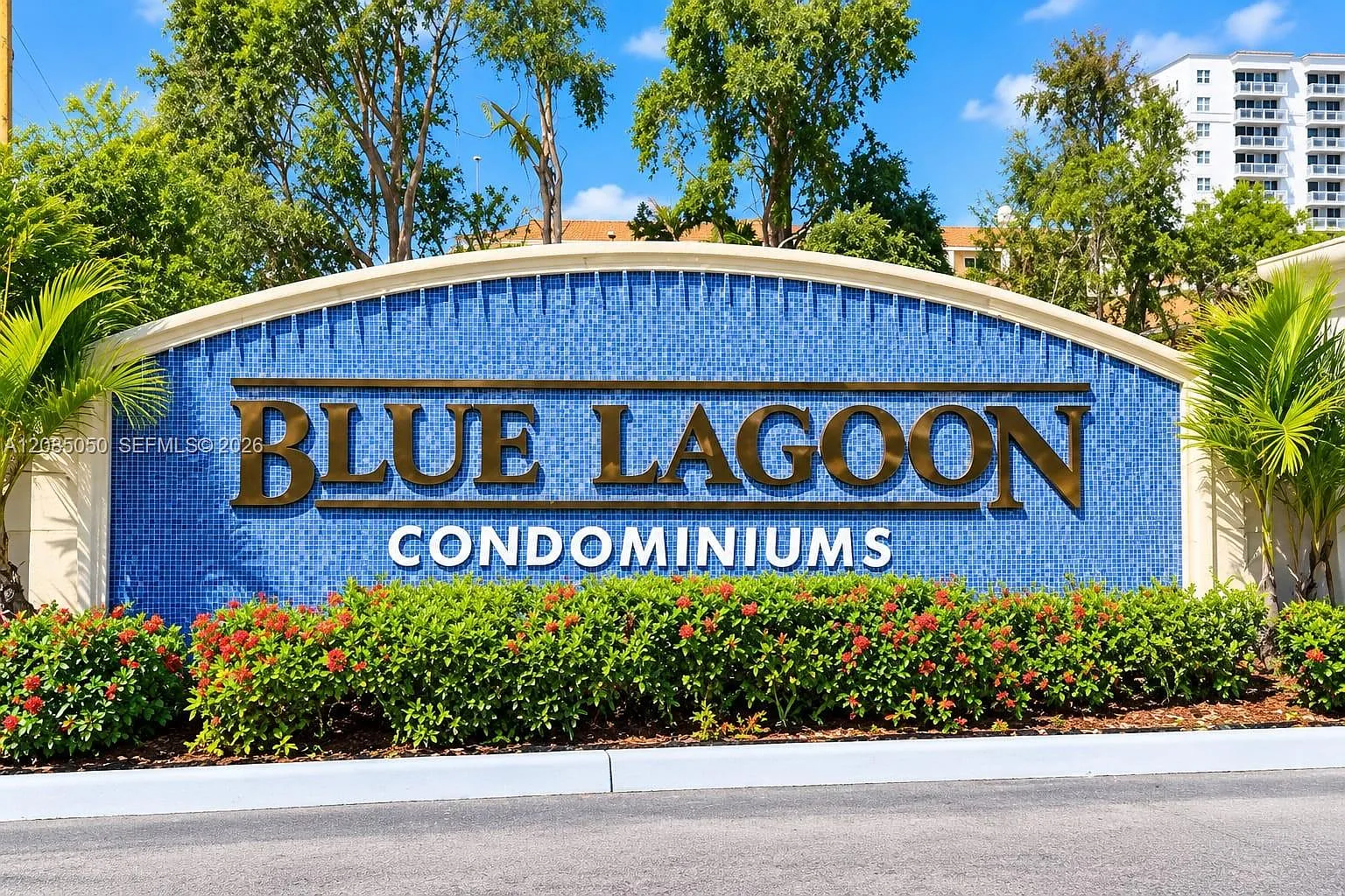 Blue Lagoon Condo — Photo 1