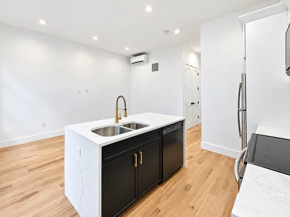 47 West 55th Street #4, photo 4