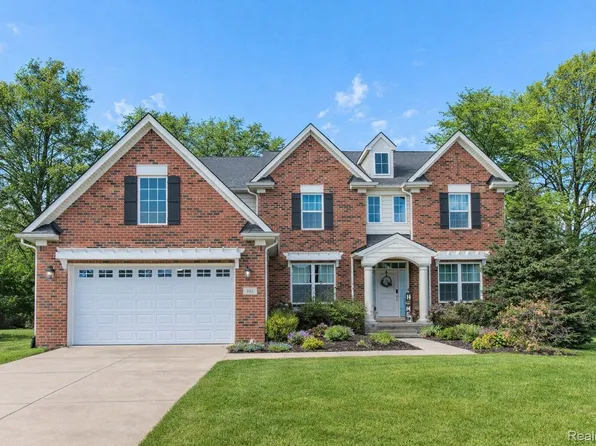 163 Singh Blvd, South Lyon, MI 48178