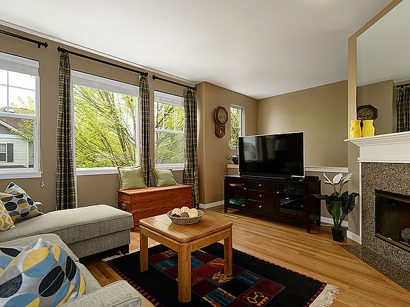 5th image of 15507 133rd Pl NE #10D