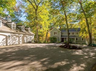 8 Mill Rd, Ipswich, MA 01938