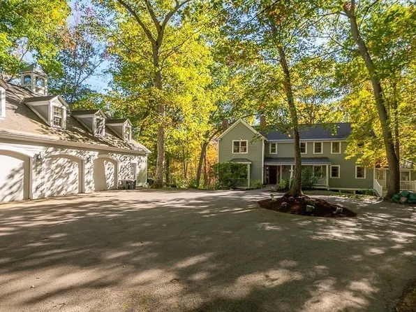 8 Mill Rd, Ipswich, MA 01938