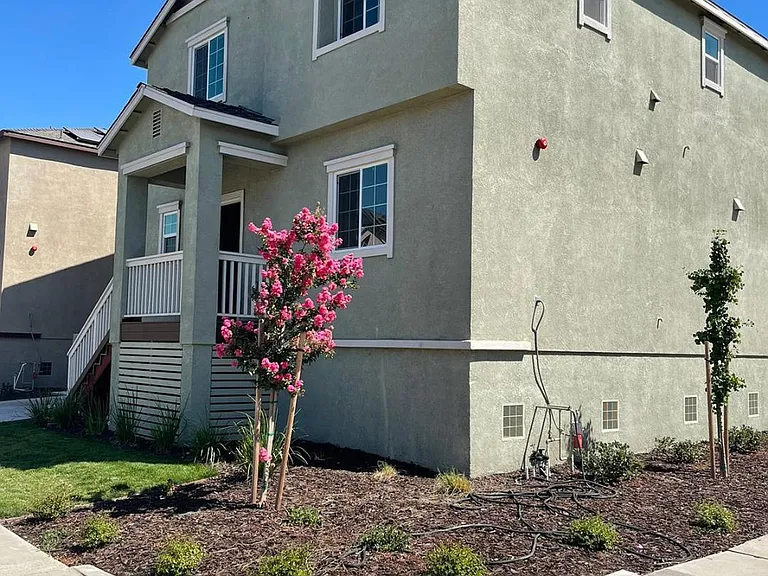 1538 Gauntlet Dr — Photo 1
