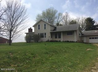 52350 Glenwood Rd, Dowagiac, MI 49047