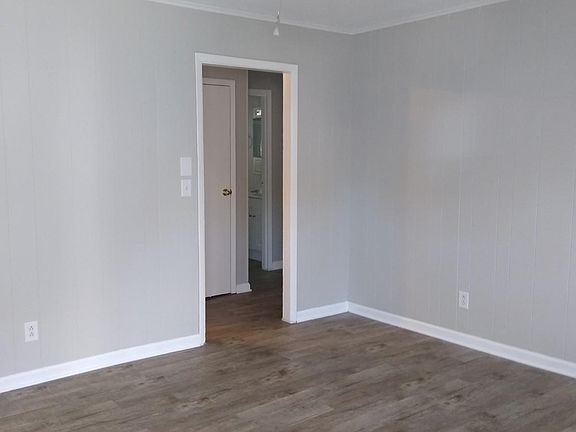 2nd image of 155 W College St