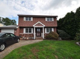40 Bertrand St, Old Bridge, NJ 08857