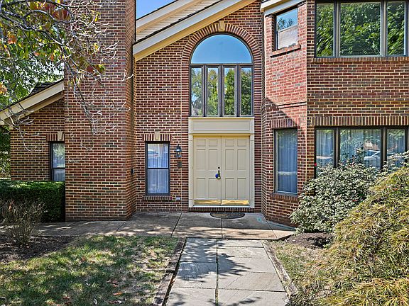 2nd image of 1459 Hampton Hill Cir