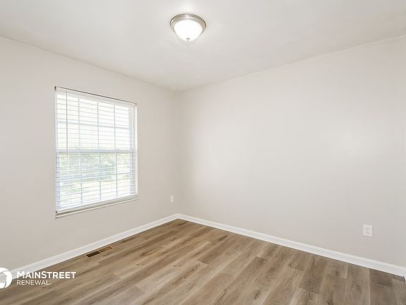 5th image of 1216 Borden Dr