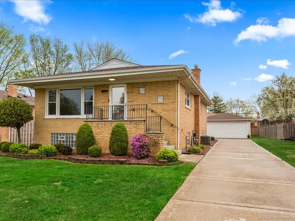 9013 Melvina Ave, Oak Lawn, IL 60453