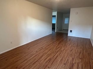 420 Division Ave #422, Drain, OR 97435